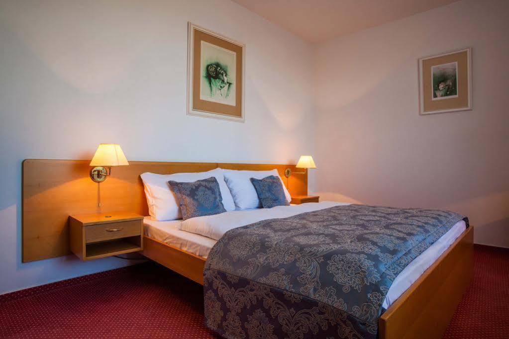 Galatea Hotel